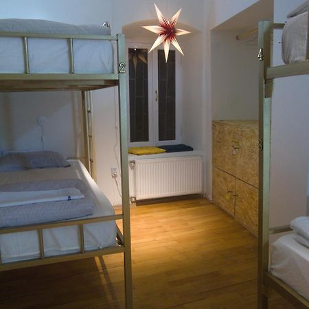 Friends Hostel Tiflis Exterior foto