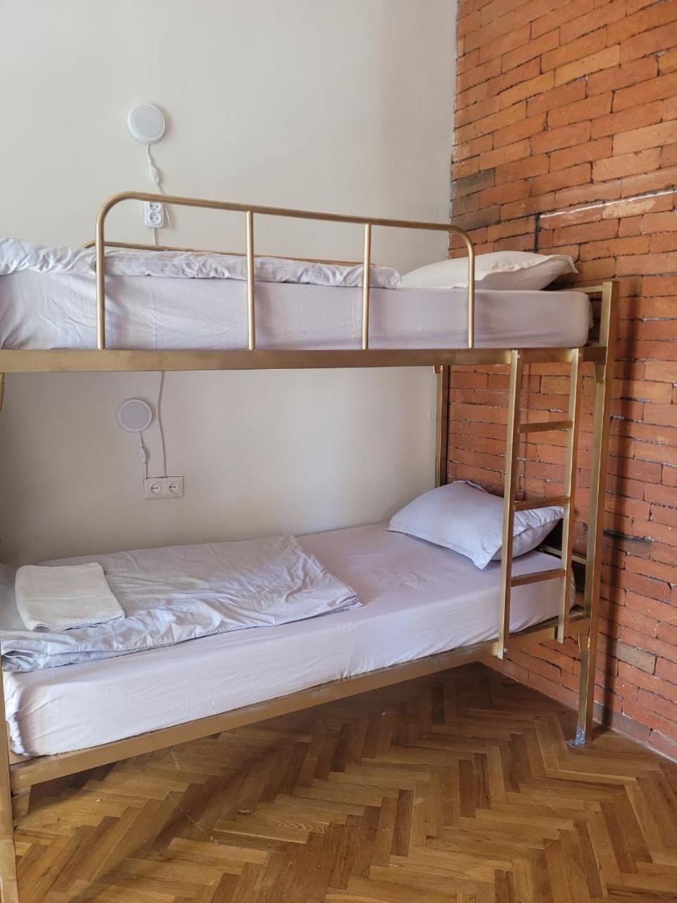 Friends Hostel Tiflis Exterior foto